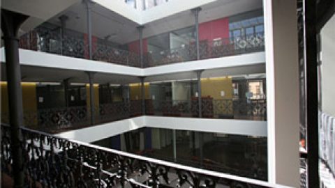 Octubre Centre de Cultura Contemporània